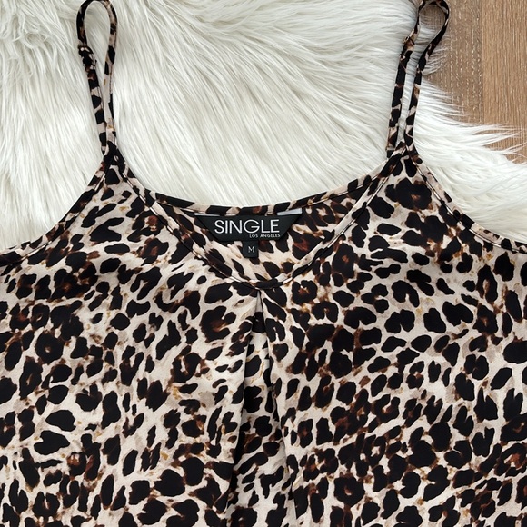 NWOT SINGLE Los Angeles Chiffon Tank - Picture 5 of 9